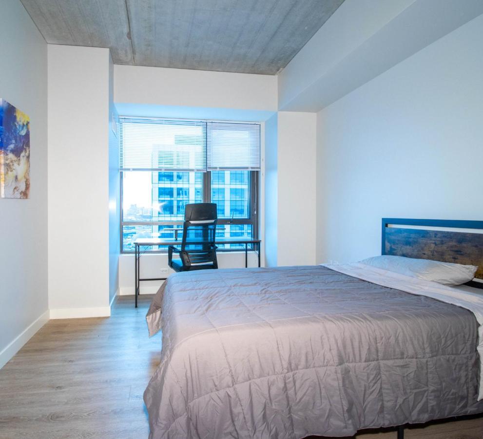 Private Bedroom In Luxury East Habitación en casa particular Boston